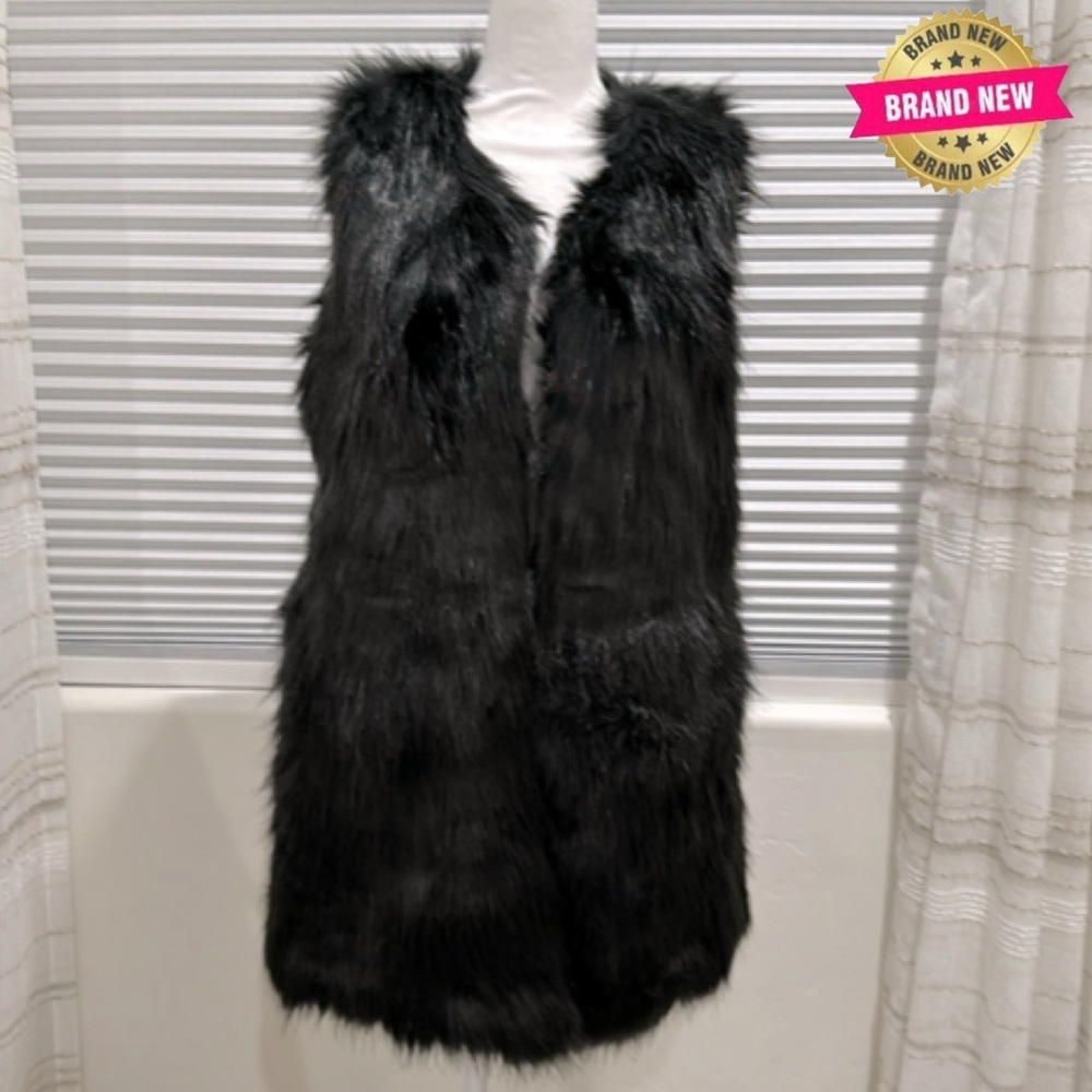 Akira Black Faux Fur Vest M/L NWT